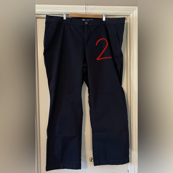 Bundle of size 3X/24 pants. (3) - Picture 3 of 4